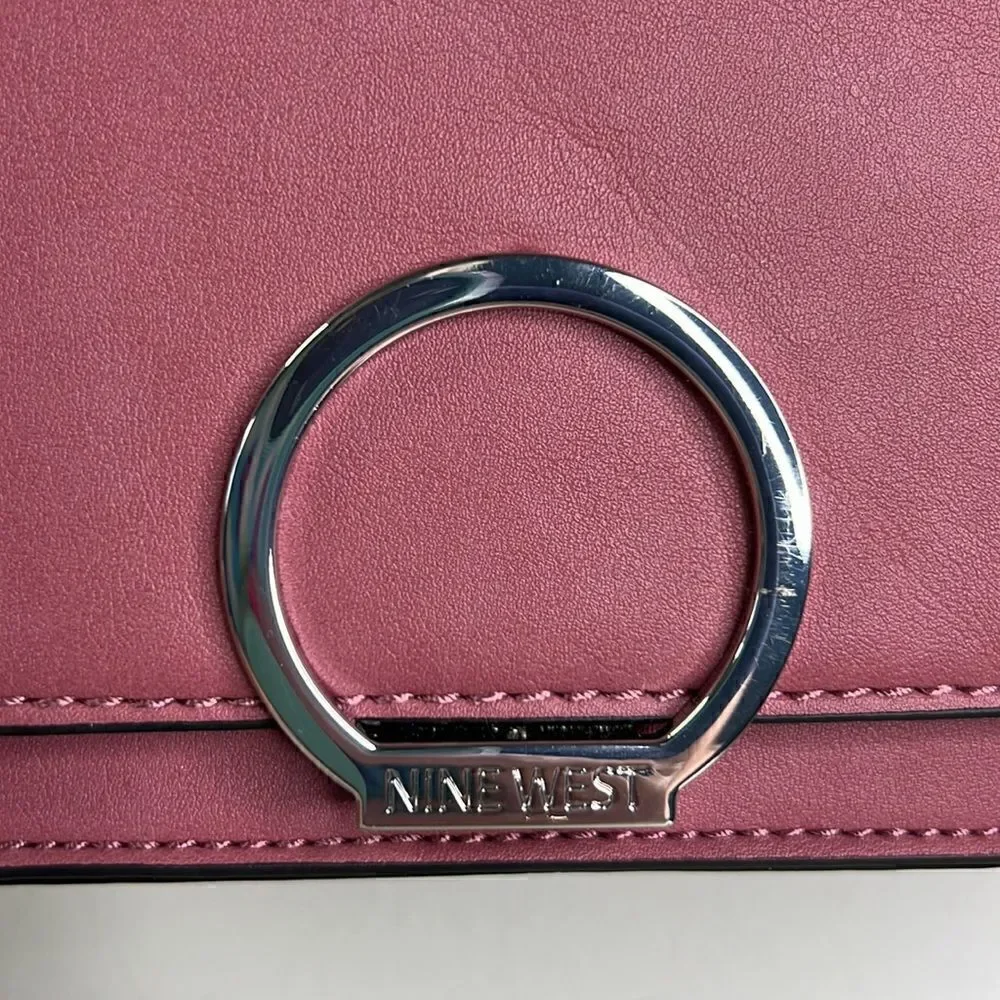 Nine West Stylish Crossbody in Mauve